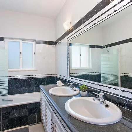 Luxurious In Historical Countryside, Villa *